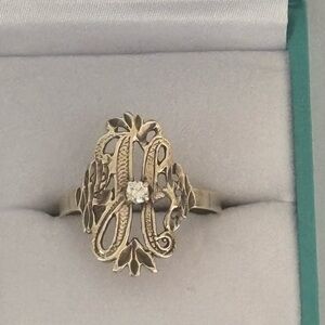 VINTAGE INITIAL RING LETTER H WITH DIAMOND